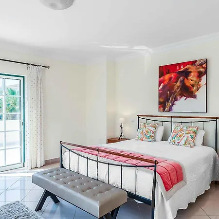 Minerva البوفيرا